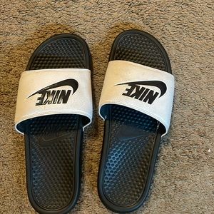 Men’s Nike slide
